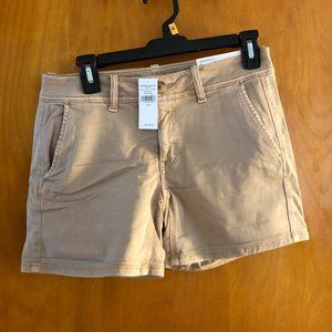 NEW! NEVER WORN! American Eagle Khaki Shorts